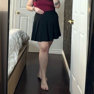 American Eagle black XL skirt with built-in shorts, like new